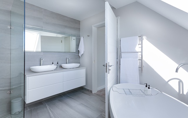 moderní minimalistická koupelna s vytápěním