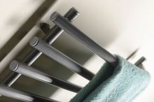 Aqualine Elektrický sušák ručníků, 570x465 mm, 72 W, šedý hliník - metalíza (RAL9007) (3)